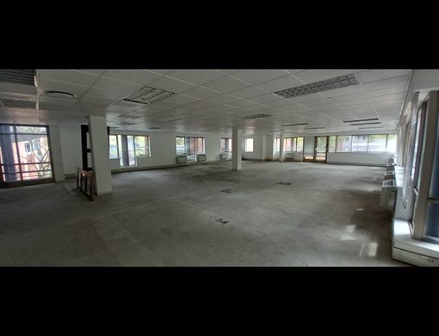 339M² OFFICE TO LET IN WOODMEAD
